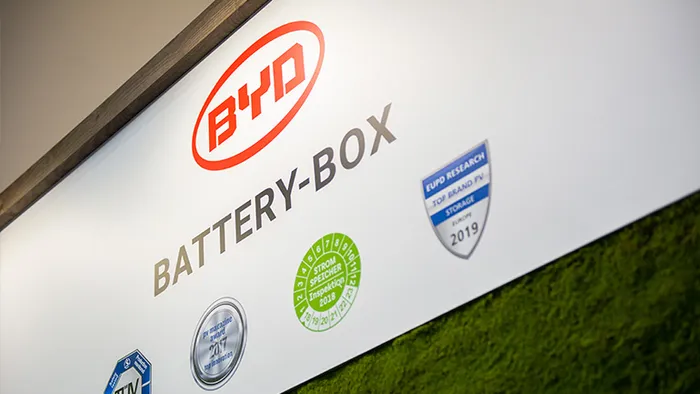 Como são instaladas e mantidas as soluções BYD Battery-Box?