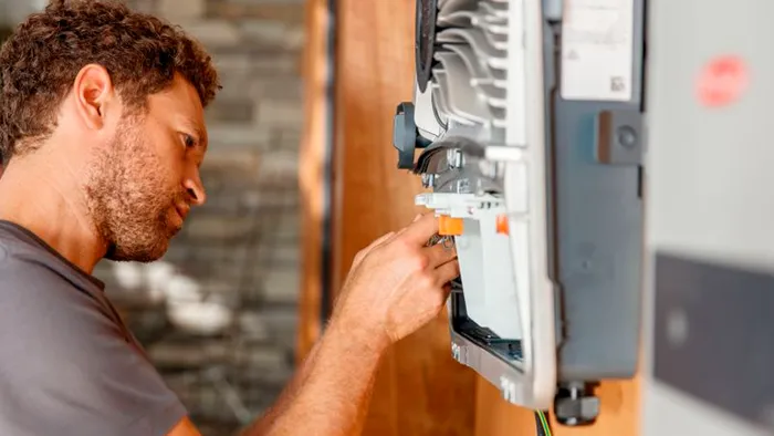 Que garantias e suporte oferece a Fronius?